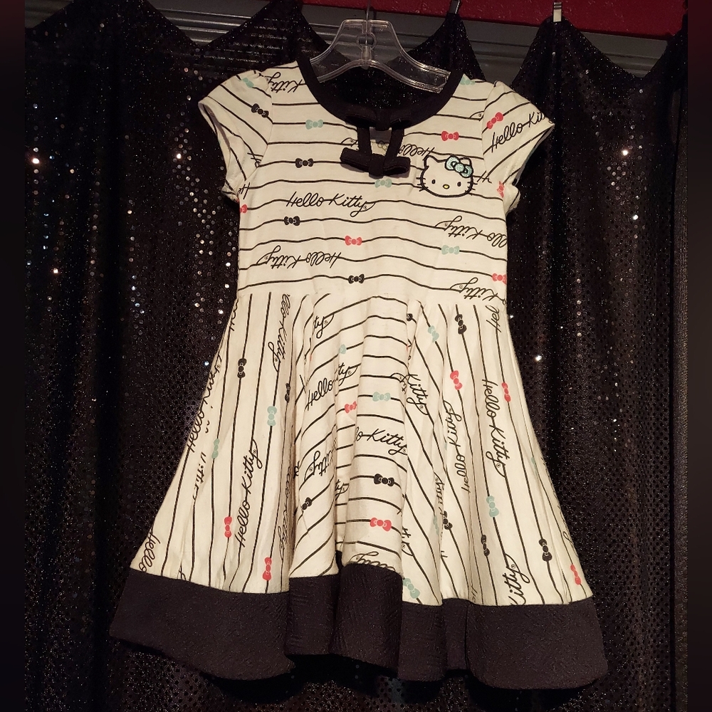 Hello Kitty Multicolored A-line Dress with Flutter Sleeves and Peter Pan Collar